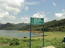 Kamu bisa berfoto di tempat yang instagramable ini sembari menikmati udara yang sejuk dan pamandangan alam yang indah. Tarif Tiket Masuk Waduk Sempor Namun Untuk Hari Biasa Selain Minggu Hari Libur Gratis Picture Of Sempor Dam Kebumen Tripadvisor