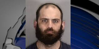 Sheriff: Bradenton man sexually batters woman, says he's going to kill her