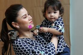 Memperkosa anaknya sendiri 4 kali dalam sehari | harta tahta wanita. Sempena Raya Lisa Surihani Dedah Wajah Terkini Anak Kedua Yusof Leonne Iluminasi