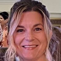 Stephanie Ritchey's Instagram, Twitter & Facebook