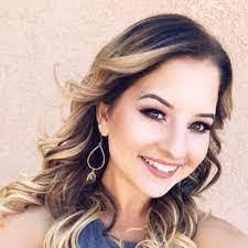 Lindsey Cone's Instagram, Twitter & Facebook