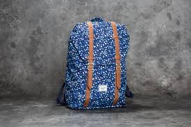 Great savings free delivery / collection on many items. Backpacks Herschel Supply Co Retreat Mid Volume Backpack Peacoat Mini Floral Footshop