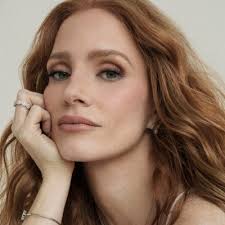 Leeza Edmundson Smith (@LeezaEdmundson)