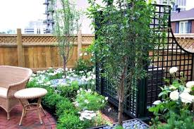 How To Camouflage An A C Unit Or Generator Simple Trellis Garden Design Traditional Landscape