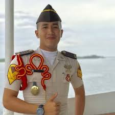 Jangan marah gan, ini cuman bercanda ini foto pokoe orang paling ganteng di tasikmalaya, orang paling ganteng di bandung, orang. Miris Foto Lelaki Tampan Ini Dimanfaatkan Para Penipu Untuk Poroti Wanita Semua Halaman Nakita