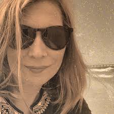 Was inspired by the beautiful aging Hydrangeas in our yard today! As summer  wanes and fall creeps in, I'm hanging onto the memories of our unusual but  adventurous summer. . Would love