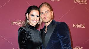 On 10 november 2020, rúrik announced his retirement from football. Rurik Gislason Das Denkt Seine Freundin Nathalia Wirklich Uber Seine Let S Dance Teilnahme Intouch