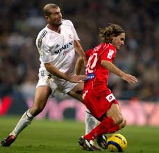 Get the latest news, stats, videos, highlights and more about midfielder zinedine zidane on espn. Savio Real Madrid Photos Imago