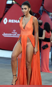 Via gli slip a Venezia: Giulia Salemi e Dayane Mello hot sul red carpet -  Giornale di Sicilia