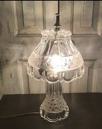 Beautiful Vintage Crystal Electric Lamp 15 Tall To Top Of Finial 7 5 Wide In 2020 Crystal Lamp Electric Lamp Lamp