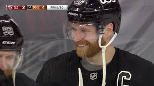 Claude Giroux plays hero to save Flyers from embarrassing loss to Devils