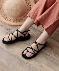 At teva, we embody the adventurous spirit that pioneered our first pair of sandals. Teva Teva Voya Infinity Wear