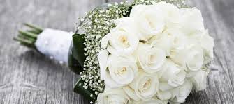 Visualizza altre idee su matrimonio, fiori, bouquet matrimonio. Bouquet E Mazzi Di Fiori Per La Cresima Consegna A Domicilio