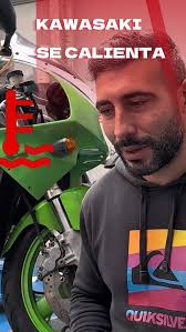 SILICONEITOR ACCIÓN‼️, Cuánto vosotros de vosotros os paso? , Os leo  comentarios!🤔, #motogram #motorcycle #kawasaki #750cc #motovlog #trend  #fyp #tallermecánico #motorsport #kawasakizclub