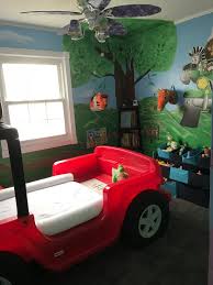 This is the kind of bed you need for this special racing kids room theme. Little Tikes Jeep Wrangler Toddler To Twin Convertible Bed Red Walmart Com Walmart Com