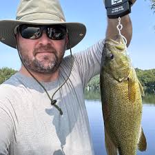 Eric at Devils Tower, Wyoming. And the trek continues. #erickretz  #stonetemplepilots