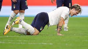 Check out his latest detailed stats including goals, assists, strengths & weaknesses and match ratings. Nicolo Zaniolo Von As Rom Mit Zweitem Kreuzbandriss In 2020 Eurosport