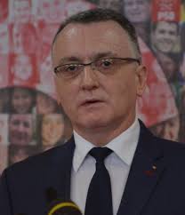 Cîmpeanu spune că educația online se poate face numai acolo unde există conectivitate, echipamente și cunoștințe de predare online în rândul cadrelor didactice. Sorin Cimpeanu Wikipedia