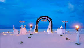 This list of 10 best maldives wedding venues will brighten up your wedding day in 2021. Your Wedding Guide Maldives Great Destination Weddings Maldives Wedding Destination Wedding Destination Wedding Venues