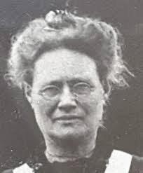 This is an interesting group of 9th grade graduates from  Pentecost-Garrison, the precursor to Memphis University School, in the late  spring of 1931. To highlight some of these lifelong friends, Lewis  Donelson's