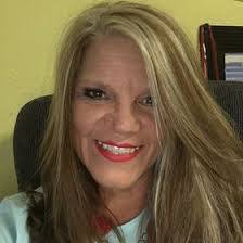 Lori Barnhill's Instagram, Twitter & Facebook