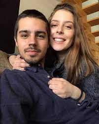 Sara carreira, de 20 anos de idade, teve de lidar com a presença do 'ex' e do atual namorado num o 'ex' namorado da irmã de david e mickael carreira, joão direitinho, vocalista da banda àtoa, não. Sara Carreira E Joao Direitinho Falam Do Fim Do Namoro Holofote