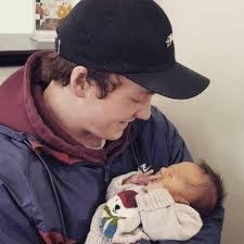 Mauricio Mitchell's Instagram, Twitter & Facebook