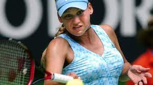 Her appearance and celebrity status made her one of the best known tennis stars worldwide. Anna Kournikova News The Gross Secret Behind Tennis Megastar S Rise Top 10 Most Important Players