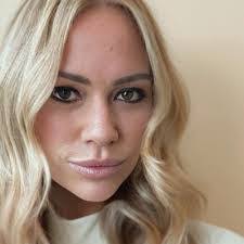 Emily Laurie's Instagram, Twitter & Facebook