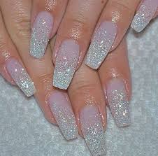 Bildergebnis Fur Weisse Nagel Mit Glitzer Glitzernagel Nageldesigns Nagel Glitzer