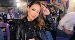 Luisa fernanda cataño ríos, conocida en el mundo artístico como luisa fernanda w, es una influencer, blogger, youtuber y cantante de reggaetón o género urbano. Lgiy6apreqaxdm