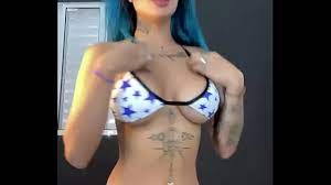 Linda funkeira tati zaqui mostra bikini novo - XNXX.COM