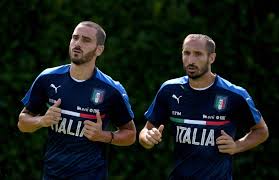 Tôi tin rằng chúng tôi vẫn sẽ ổn với một trung vệ khác. Chiellini Bonucci Piu Di Un Semplice Amico Credevo Rimanesse