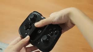 Search, discover and share your favorite cute anime gifs. Geek Review Razer Kishi Gaming Controller Ios Android Geek Culture