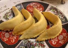 Gazelle Horns Traditional Moroccan Cookies With Almond Paste Recipe Moroccan Cookies Moroccan Desserts Moroccan Food