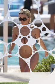 More images for lindsey pelas reddit » Lindsey Pelas Bubbling