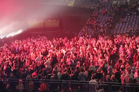 3 zitplaatsen (liefst naast mekaar) voor het concert van rammstein in het sportpaleis te. Brussels Paleis 12 Gaat Concurrentie Met Antwerpse Sportpale De Standaard Mobile