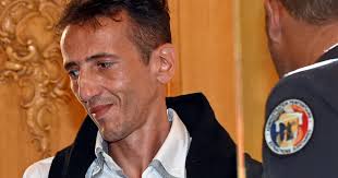 Nancy: 12 ans ferme pour « Chouchou », le braqueur qui s'est travesti en  femme pour dévaliser une banque