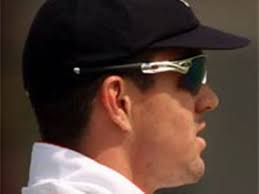 Kevin Pietersen to the rescue against South Africa