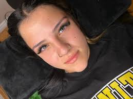 Hi everyone I'm new to lashing, does anyone have any advice