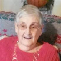 Gwendolyn Estes's Instagram, Twitter & Facebook