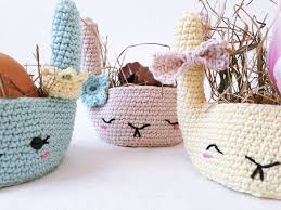 Mini Osternester Zum Selbermachen Eine Anleitung Oster Hakelanleitungen Stricken Ostern Hakeln Ostern