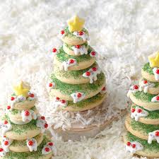Tutorials and recipes for christmas baking with kids that's fun and easy. 34 Fun And Festive Christmas Recipes For Kids
