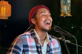 American idol | learn more about arthur gunn, the season 18 american idol contestant who is originally from nepal. American Idol Arthur Gunn Turns Country Roads Into Reggae Jam