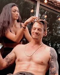 Nah, c'mon, you gotta keep that, he said. Joel Kinnaman Kelly Gale Gif Joel Kinnaman Kelly Gale Discover Share Gifs