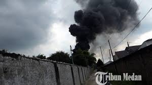 Jual sarung tangan nitrile murah, harga beli terbaik, berbagai pilihan, beli murah langsung dari distributor,supplier, pabrik dan toko di indotrading.com. Berita Foto Pabrik Sarung Tangan Pt Shamrock Terbakar Diduga Dua Pekerja Mengalami Luka Bakar Berita Medan Hari Ini