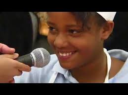 Celebrity chef encourages students to love a low-carb lifestyle