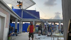 L'incredibile storia dell'isola delle rose gabriella. Netflix Italia Ø¹Ù„Ù‰ ØªÙˆÙŠØªØ± Dacci Oggi Il Nostro Elio Germano Quotidiano Ecco Le Prime Immagini Del Nuovo Film Netflix L Incredibile Storia Dell Isola Delle Rose Diretto Da Sydney Sibilia Con Matilda De Angelis