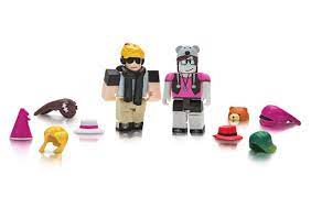 Roblox Celebrity Collection Top Runway Model Game Pack Includes Exclusive Virtual Item Walmart Com Runway Models Roblox Top Celebrities