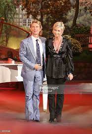 Mit gerade mal zehn jahren stand florian silbereisen zum ersten mal. Florian Silbereisen Claudia Jung Ard Musikshow Vom Mdr Herbstfest Claudia Jung Florian Silbereisen Silbereisen